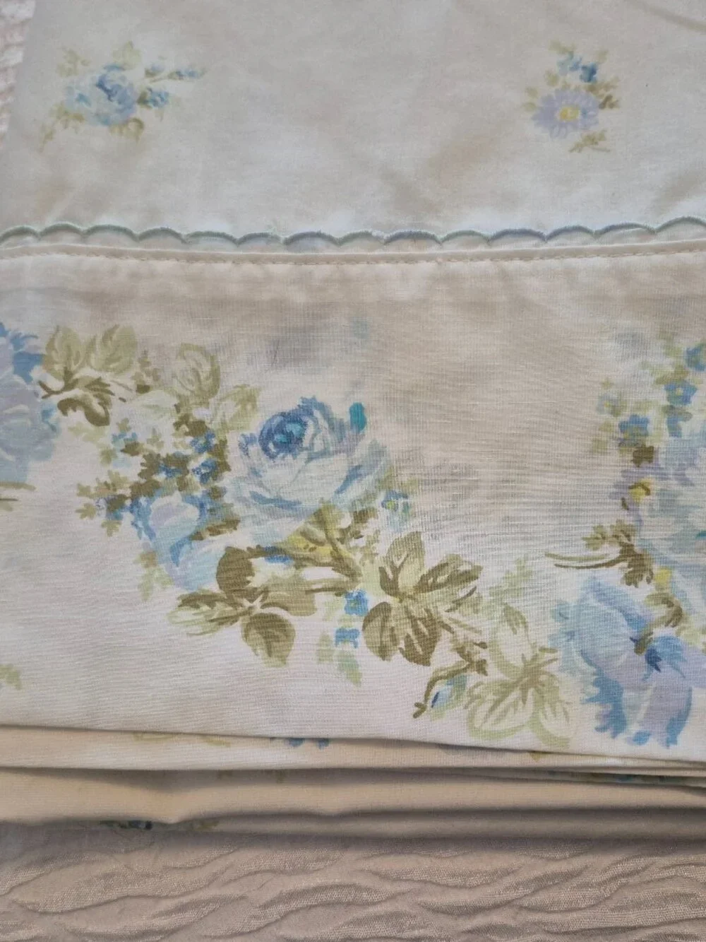 Cottagecore Top Flat Sheet Full Size Delicate Blue Floral